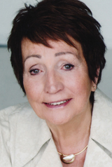 Portrait Dr. med. Ilse Kutschera, Familenstellen und Traumatherapie Portrait Dr. med. Ilse Kutschera, Familenstellen und Traumatherapie